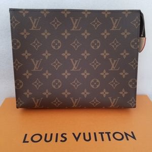 Louis Vuitton Toiletry 26